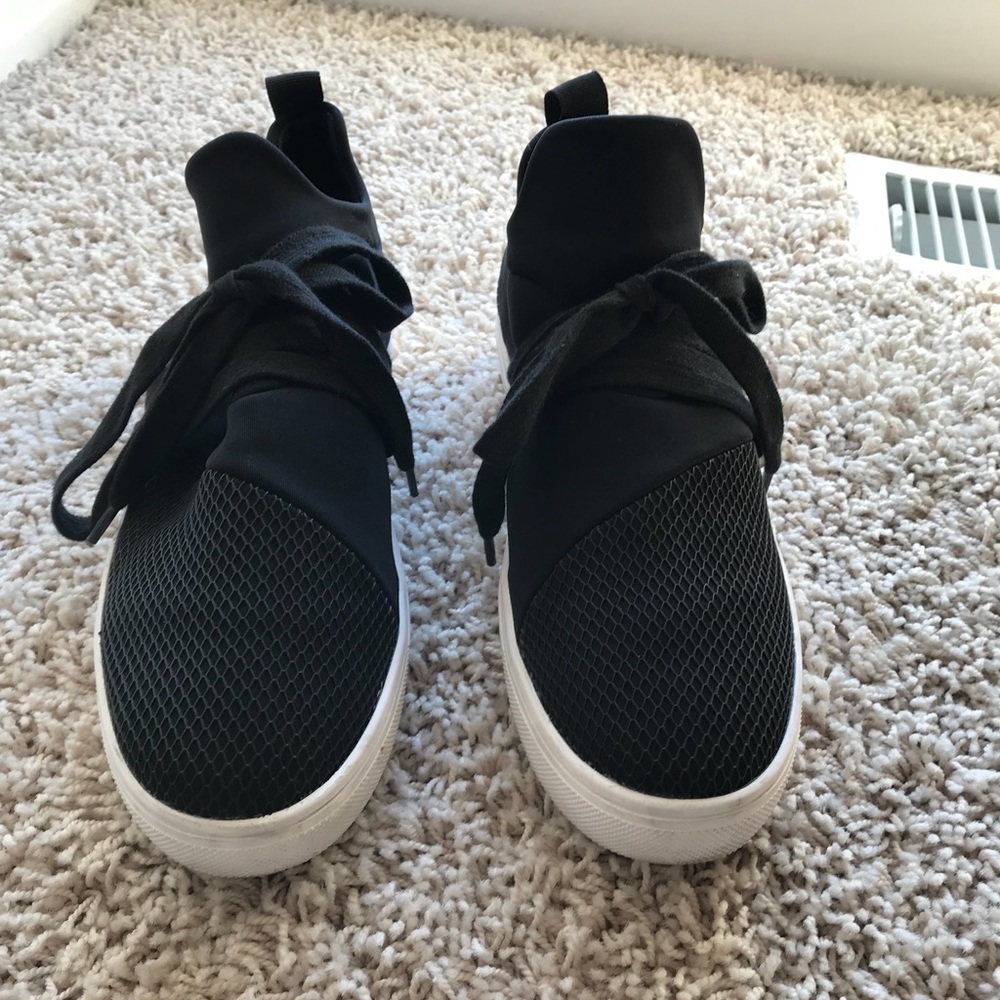 Steve Madden Lancers, worn once!